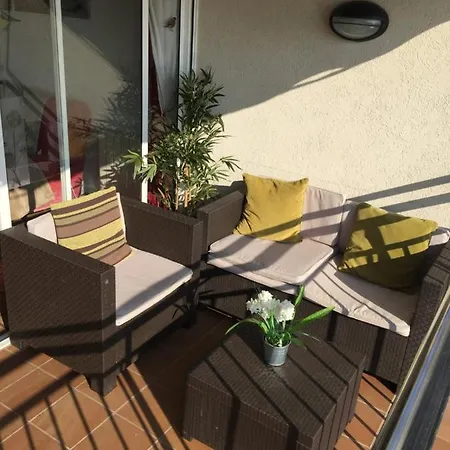 The Hollidays * Calella