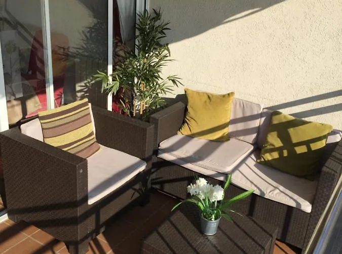 The Hollidays * Калелья