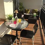 The Hollidays Lejlighed